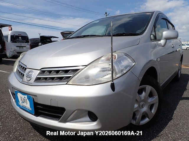 2012 NISSAN TIIDA – view 1