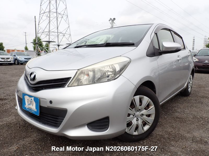 2013 TOYOTA VITZ – view 1