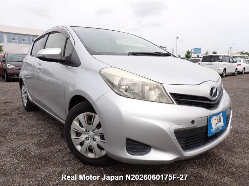 2013 TOYOTA VITZ thumbnail 2