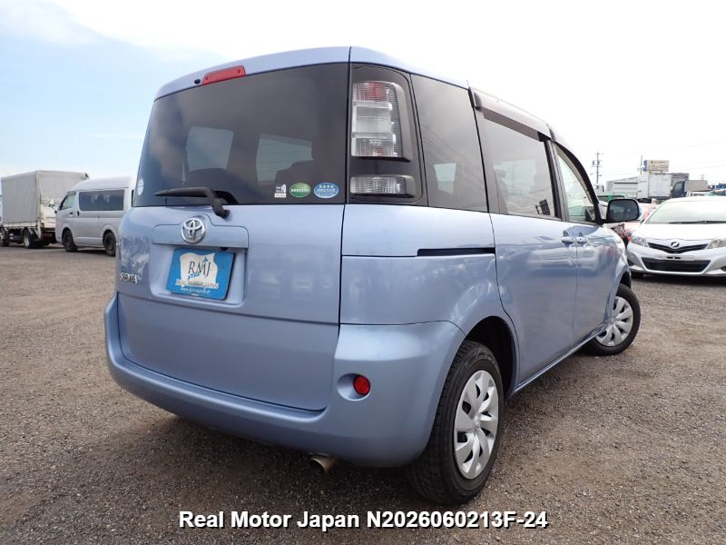 2013 TOYOTA SIENTA thumbnail 4