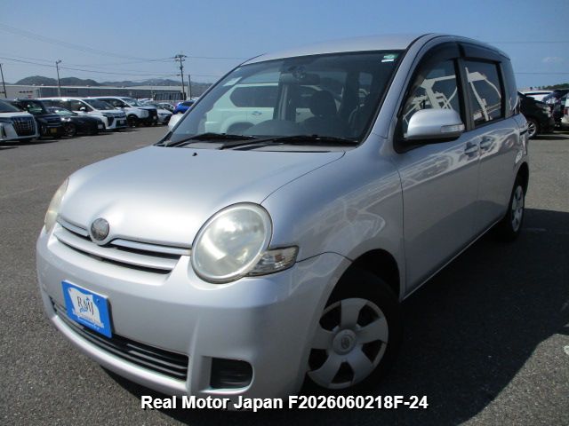 2009 TOYOTA SIENTA – view 1