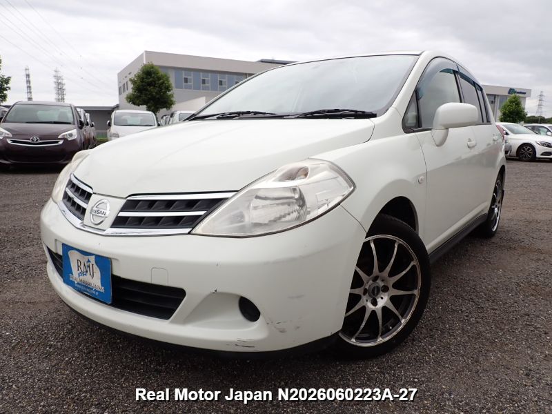 2011 NISSAN TIIDA – view 1