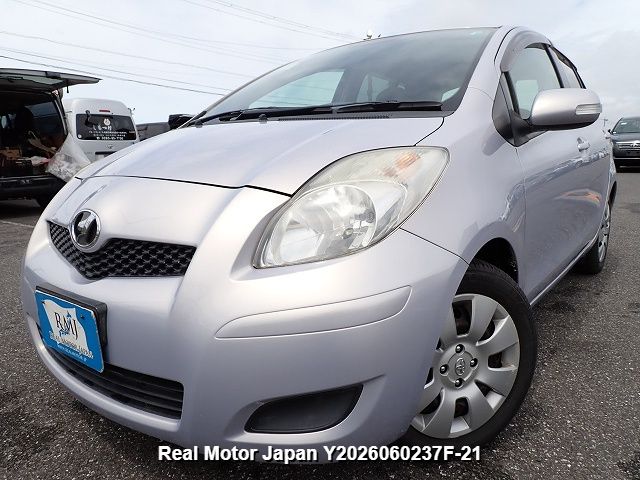 2009 TOYOTA VITZ – view 1