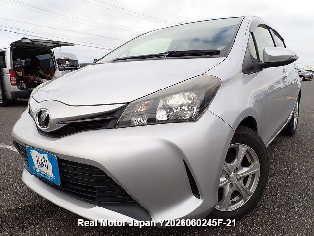 2014 TOYOTA VITZ – view 1