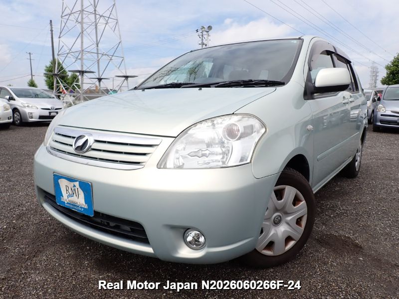 2011 TOYOTA RAUM – view 1