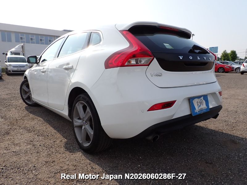 2014 VOLVO V40 thumbnail 3