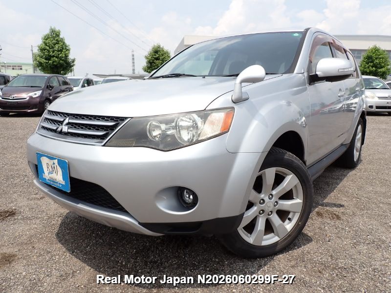 2011 MITSUBISHI OUTLANDER – view 1