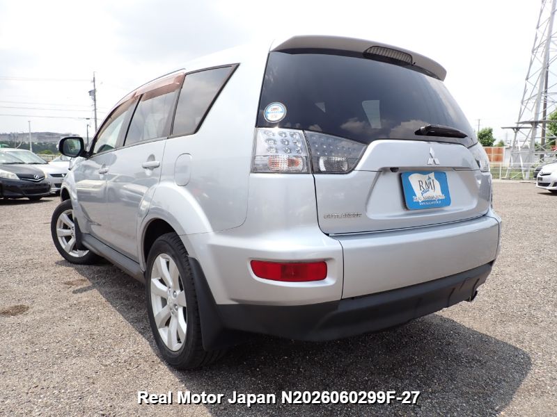2011 MITSUBISHI OUTLANDER thumbnail 3