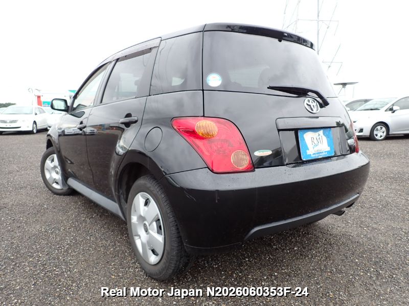 2004 TOYOTA IST thumbnail 3