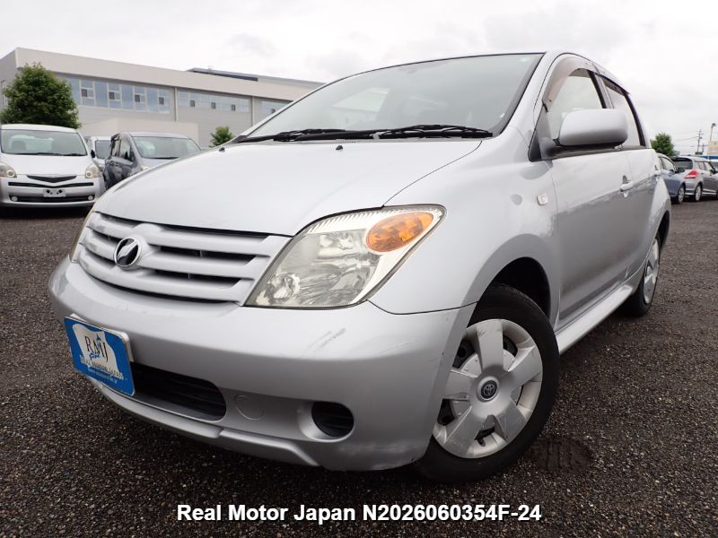 2005 TOYOTA IST – view 1