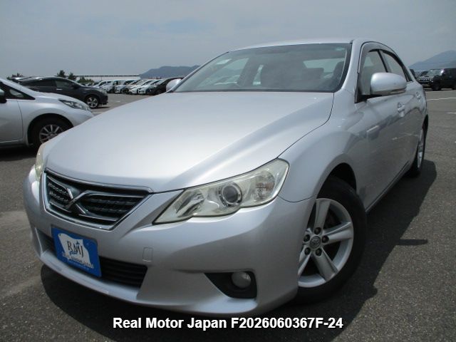 2011 TOYOTA MARK X – view 1