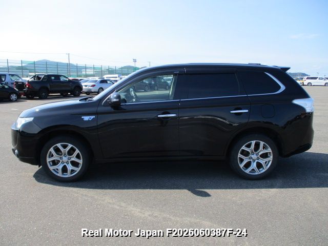 2014 MITSUBISHI OUTLANDER PHEV thumbnail 3