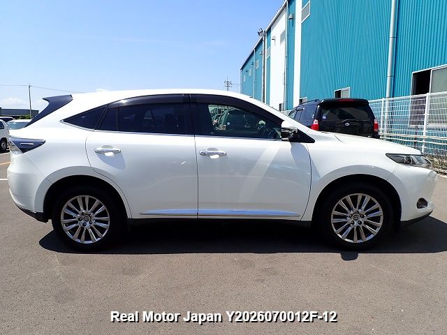 2017 TOYOTA HARRIER thumbnail 4
