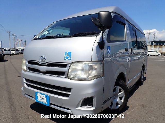 2011 TOYOTA REGIUS ACE – view 1