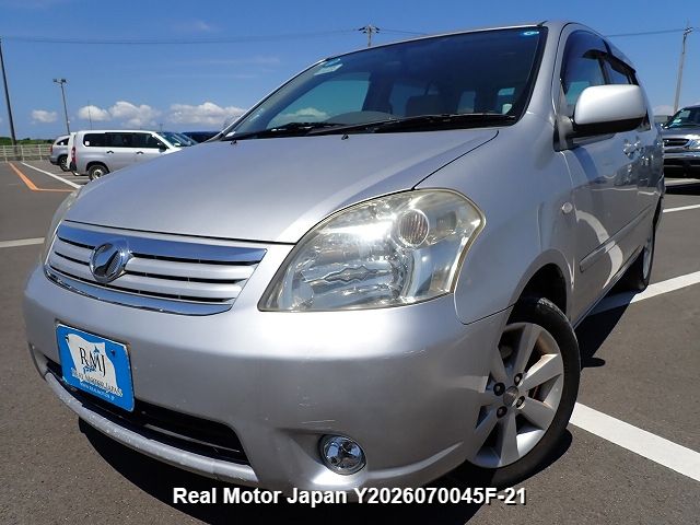 2009 TOYOTA RAUM – view 1