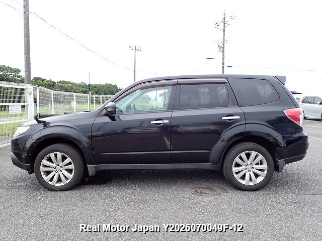 2011 SUBARU FORESTER thumbnail 3