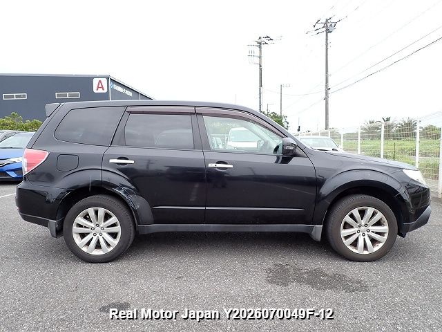 2011 SUBARU FORESTER thumbnail 4