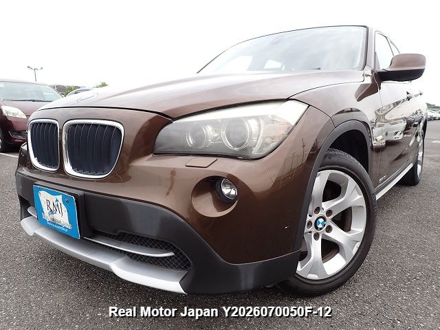 2011 BMW X1 – view 1