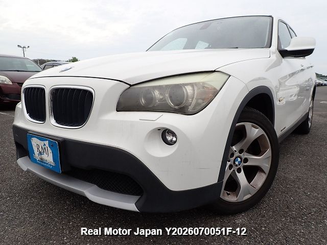 2011 BMW X1 – view 1