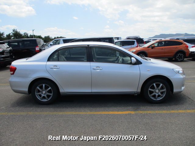 2011 TOYOTA COROLLA AXIO thumbnail 4