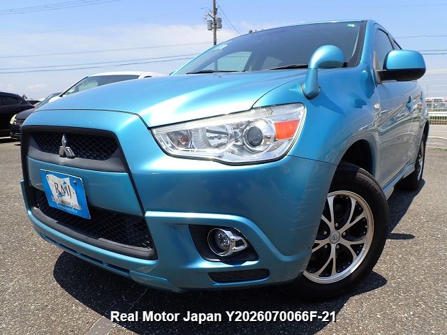 2011 MITSUBISHI RVR – view 1