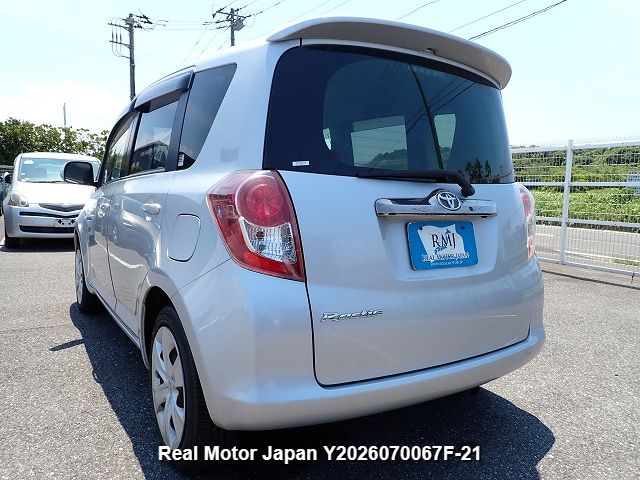 2010 TOYOTA RACTIS thumbnail 3