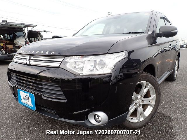 2014 MITSUBISHI OUTLANDER – view 1