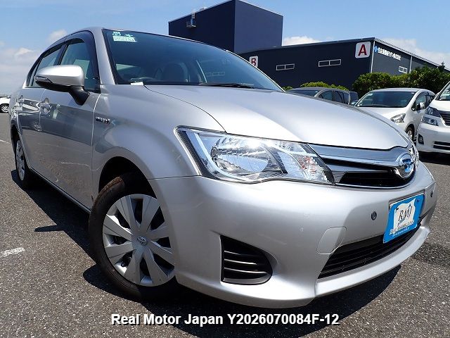 2013 TOYOTA COROLLA AXIO thumbnail 2