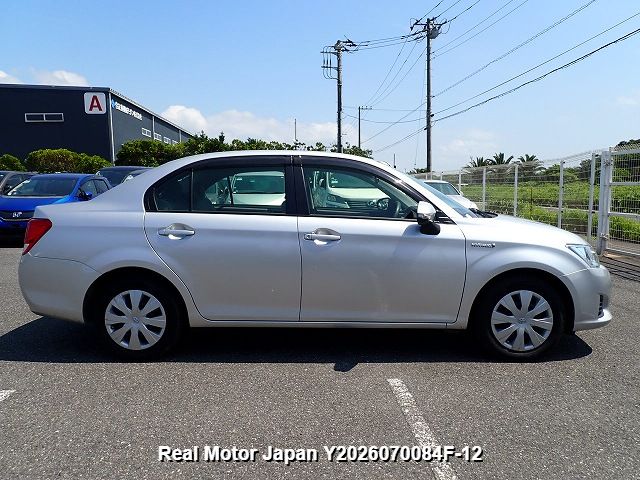 2013 TOYOTA COROLLA AXIO thumbnail 4
