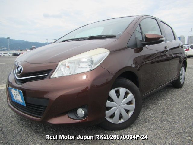 2011 TOYOTA VITZ – view 1