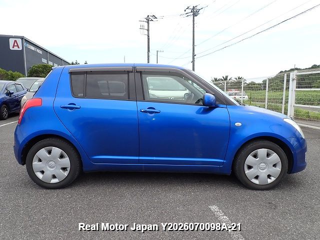 2010 SUZUKI SWIFT thumbnail 4