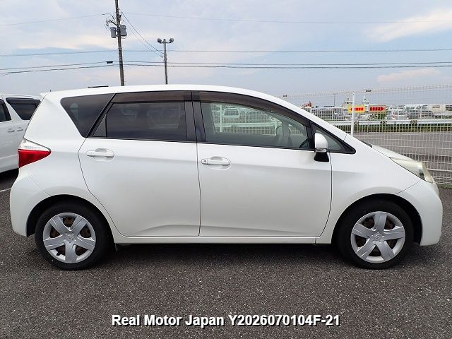 2011 TOYOTA RACTIS thumbnail 4