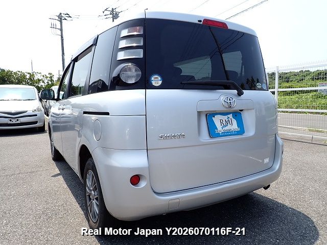 2010 TOYOTA SIENTA thumbnail 3