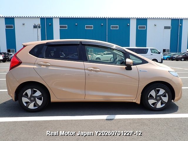 2014 HONDA FIT HYBRID thumbnail 4