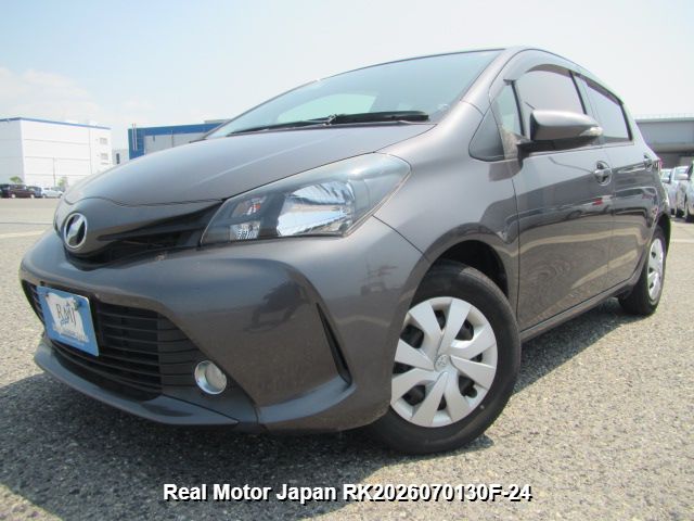 2015 TOYOTA VITZ – view 1