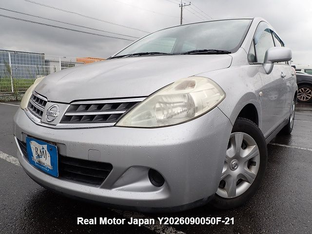 2010 NISSAN TIIDA