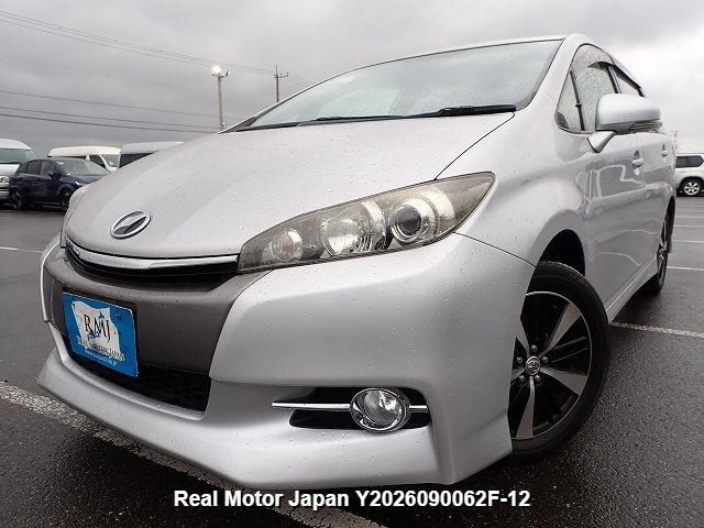2015 TOYOTA WISH