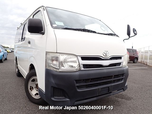 2013 undefined undefined — White