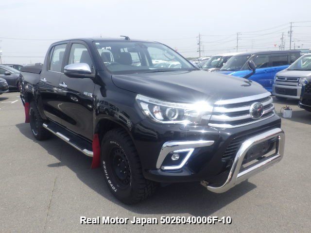 2017 TOYOTA HILUX