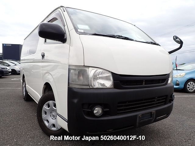 2009 undefined undefined — White