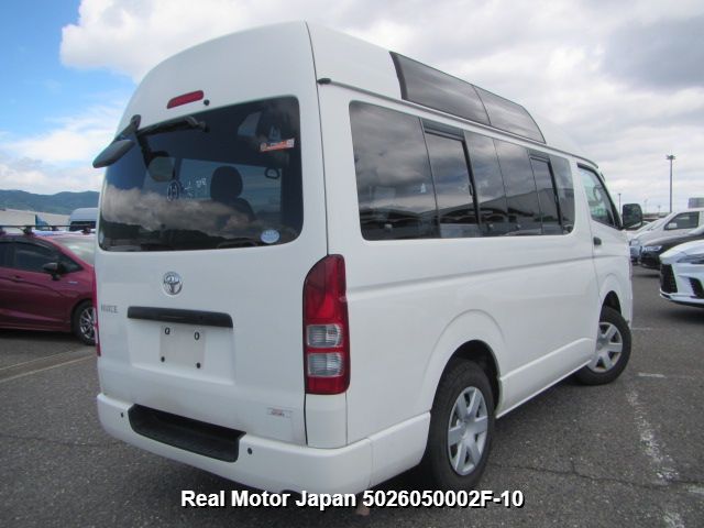 2011 TOYOTA HIACE VAN thumbnail 4