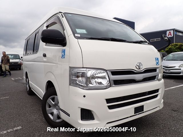 2012 TOYOTA HIACE VAN – view 1