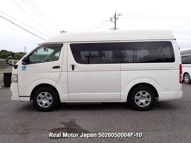 2012 TOYOTA HIACE VAN thumbnail 3