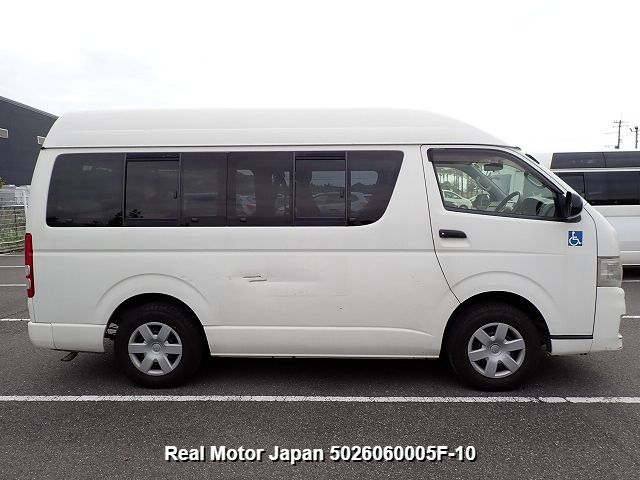 2012 TOYOTA HIACE VAN thumbnail 3