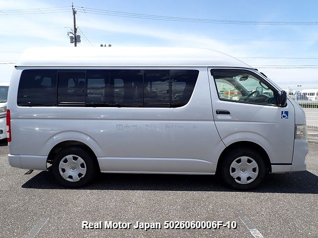2012 TOYOTA HIACE VAN thumbnail 4