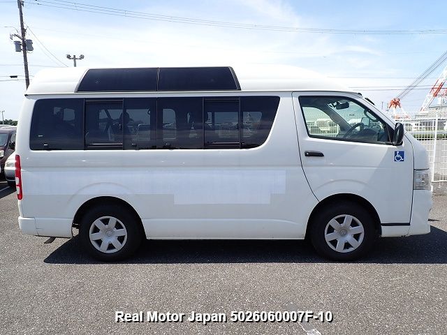 2012 TOYOTA HIACE VAN thumbnail 4