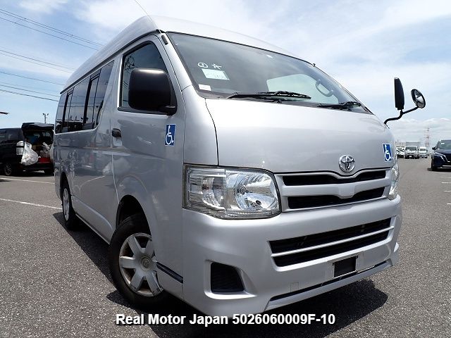 2012 TOYOTA HIACE VAN – view 1