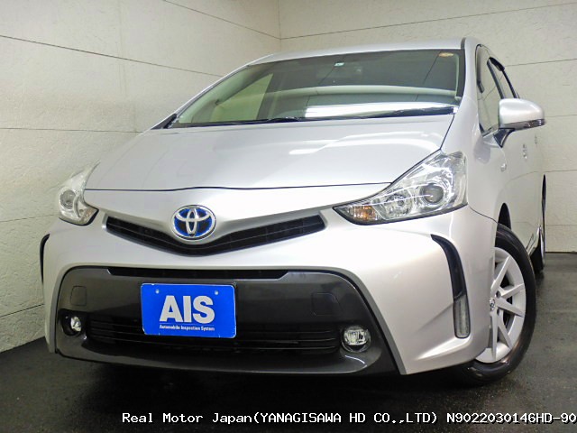 2017 TOYOTA PRIUS ALPHA