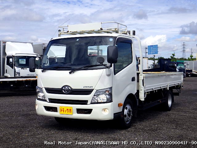 2016 TOYOTA DYNA