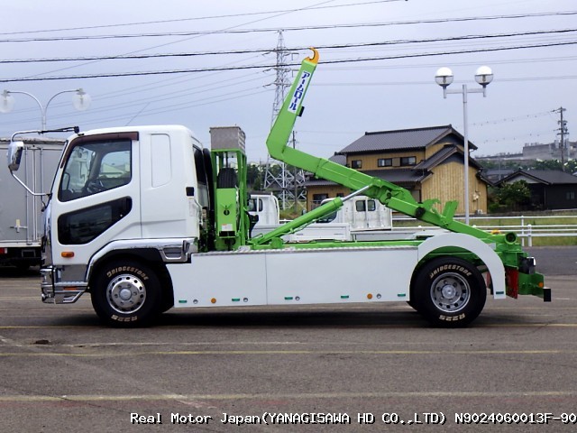 2018 MITSUBISHI FIGHTER